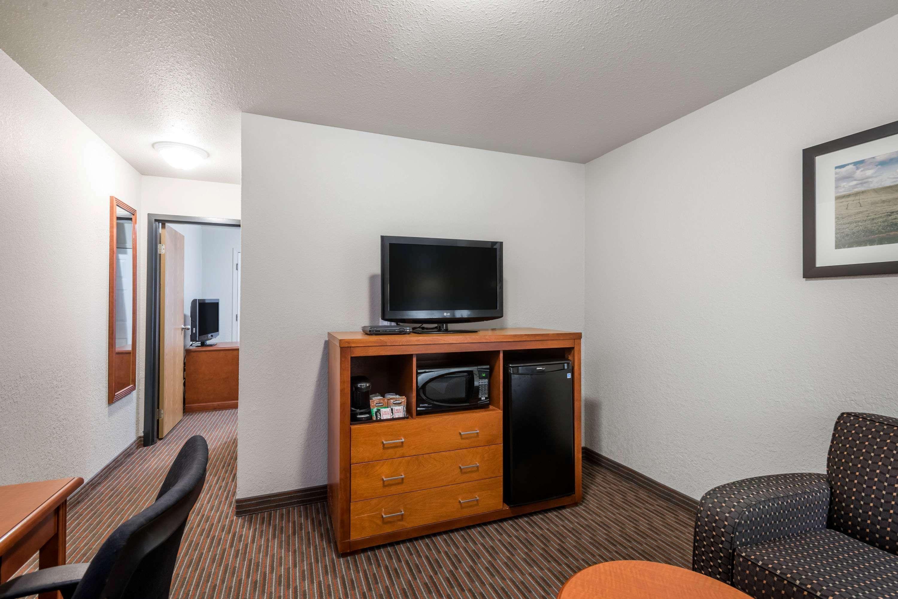 Super 8 By Wyndham Grande Prairie Hotel Buitenkant foto