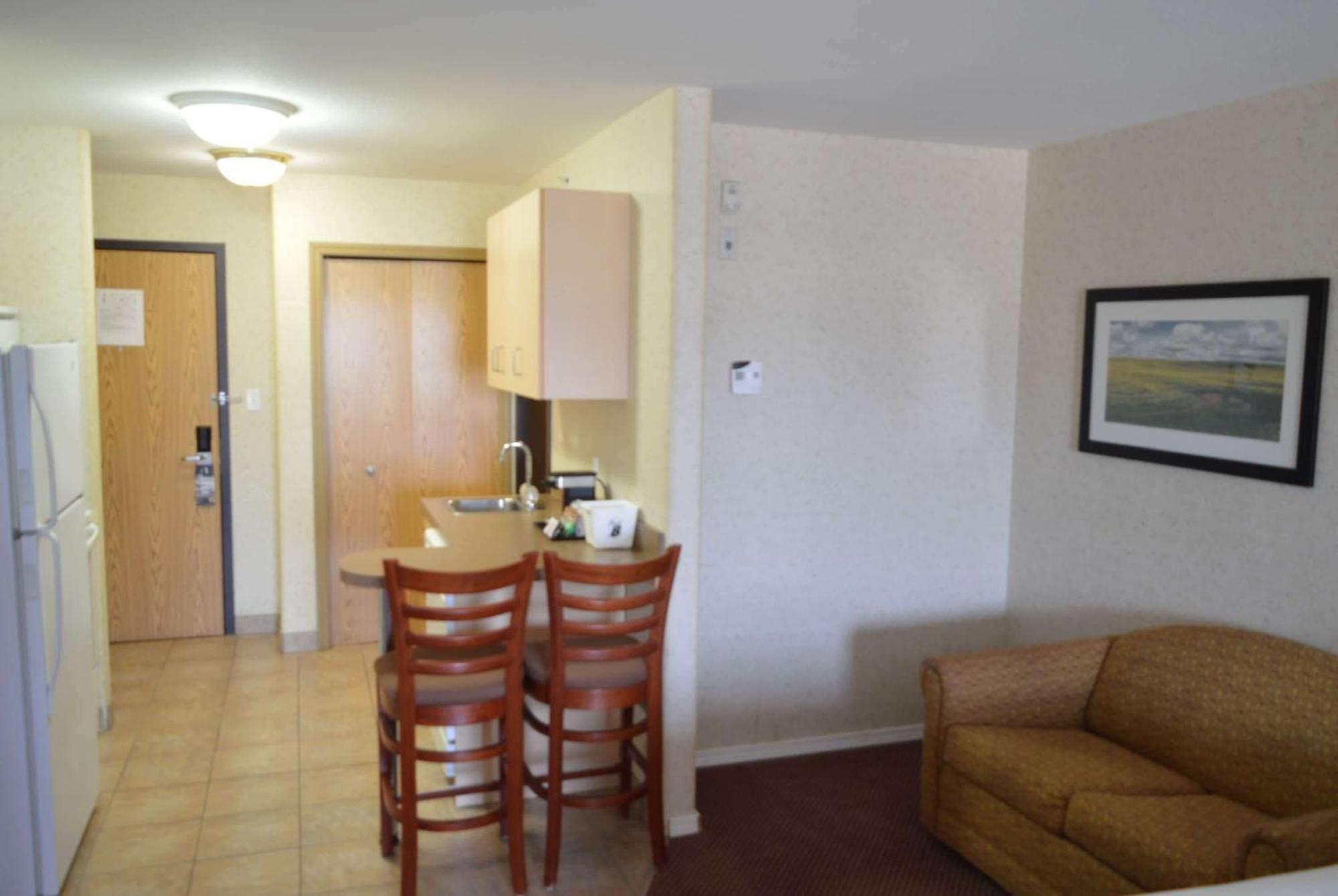 Super 8 By Wyndham Grande Prairie Hotel Buitenkant foto