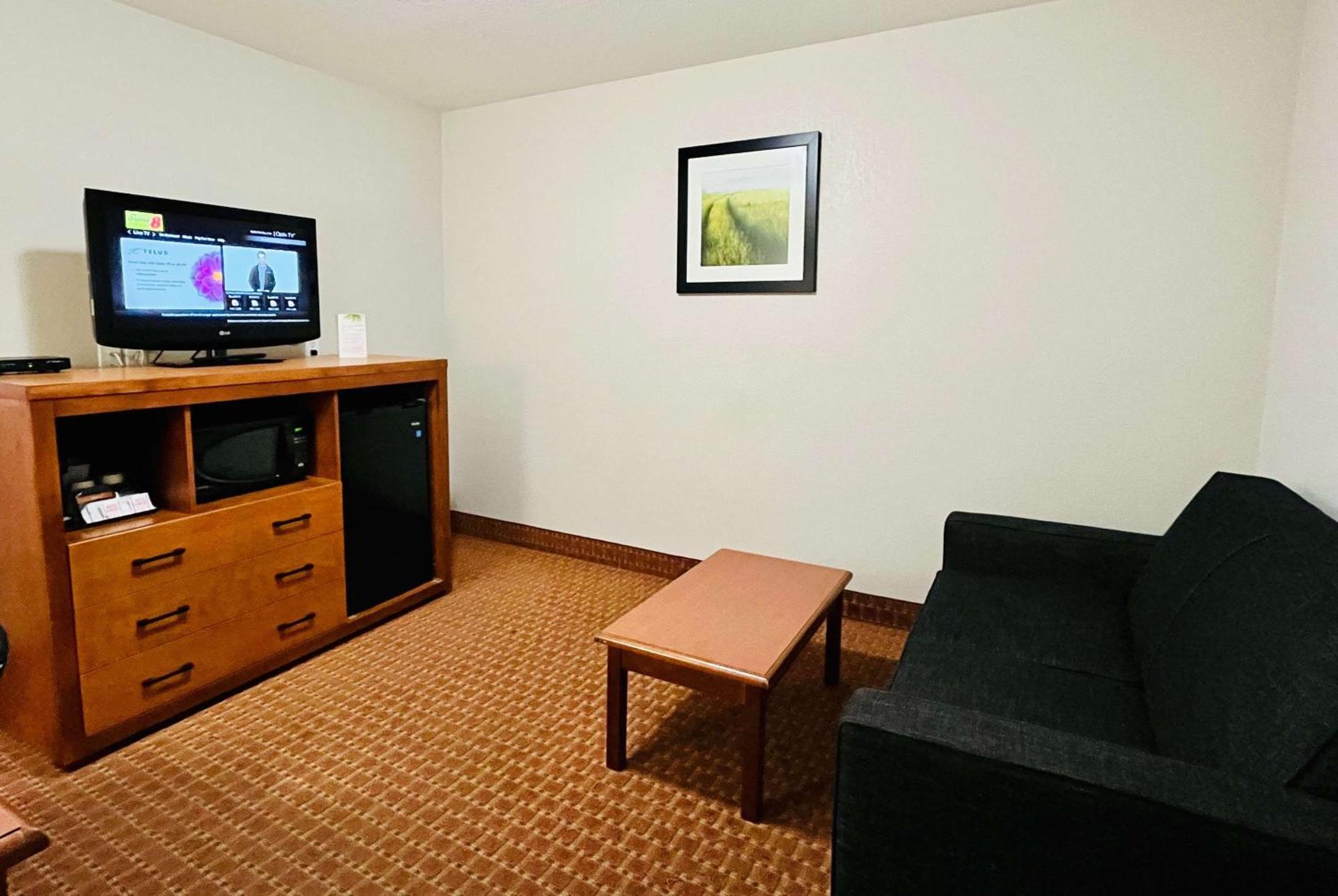 Super 8 By Wyndham Grande Prairie Hotel Buitenkant foto