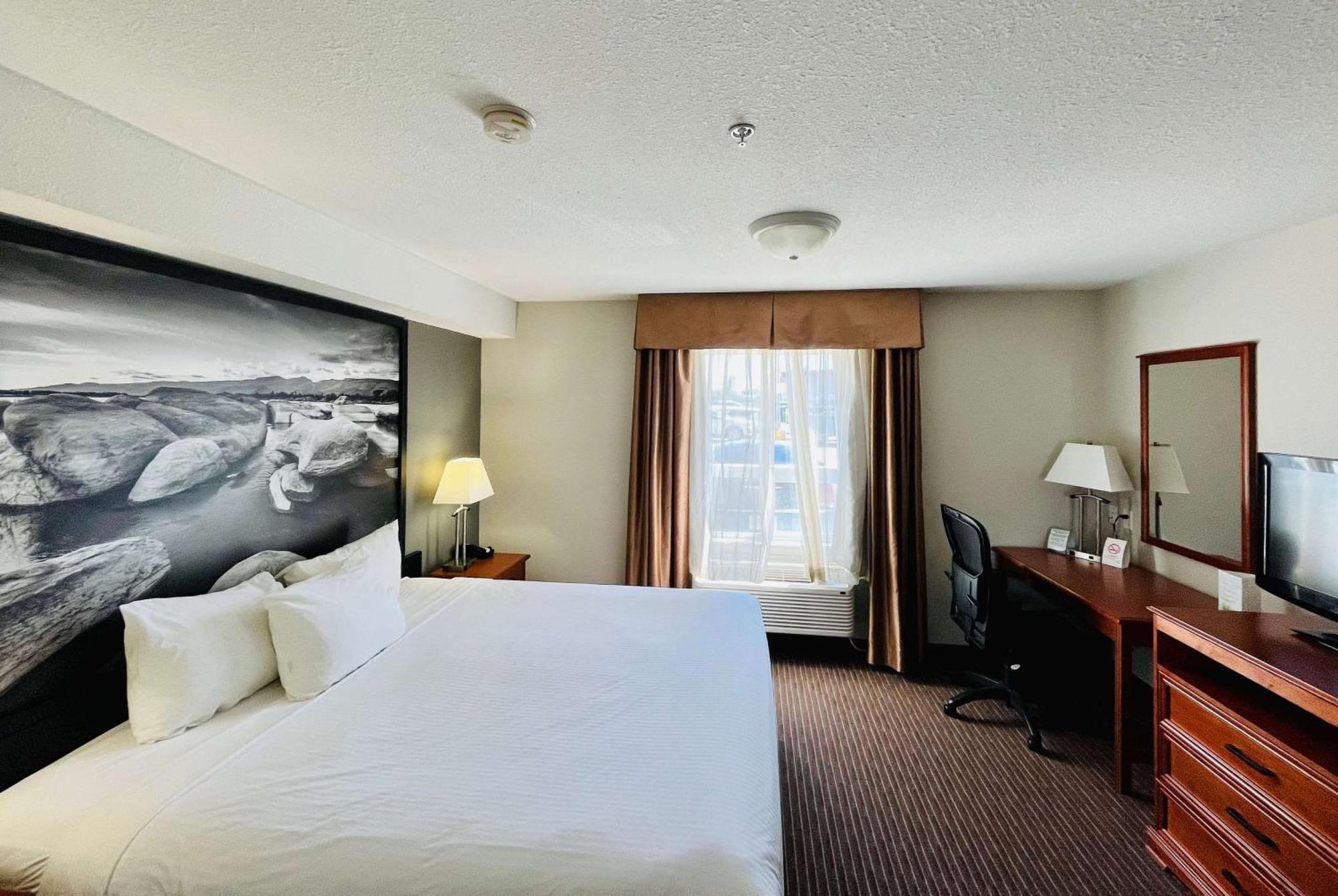 Super 8 By Wyndham Grande Prairie Hotel Buitenkant foto
