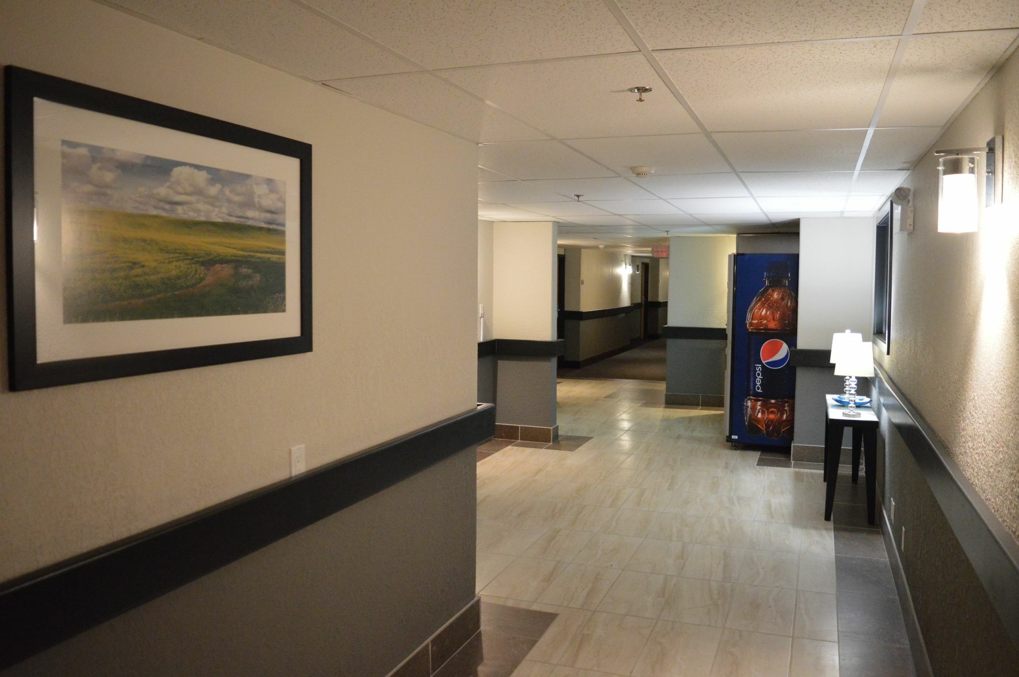 Super 8 By Wyndham Grande Prairie Hotel Buitenkant foto