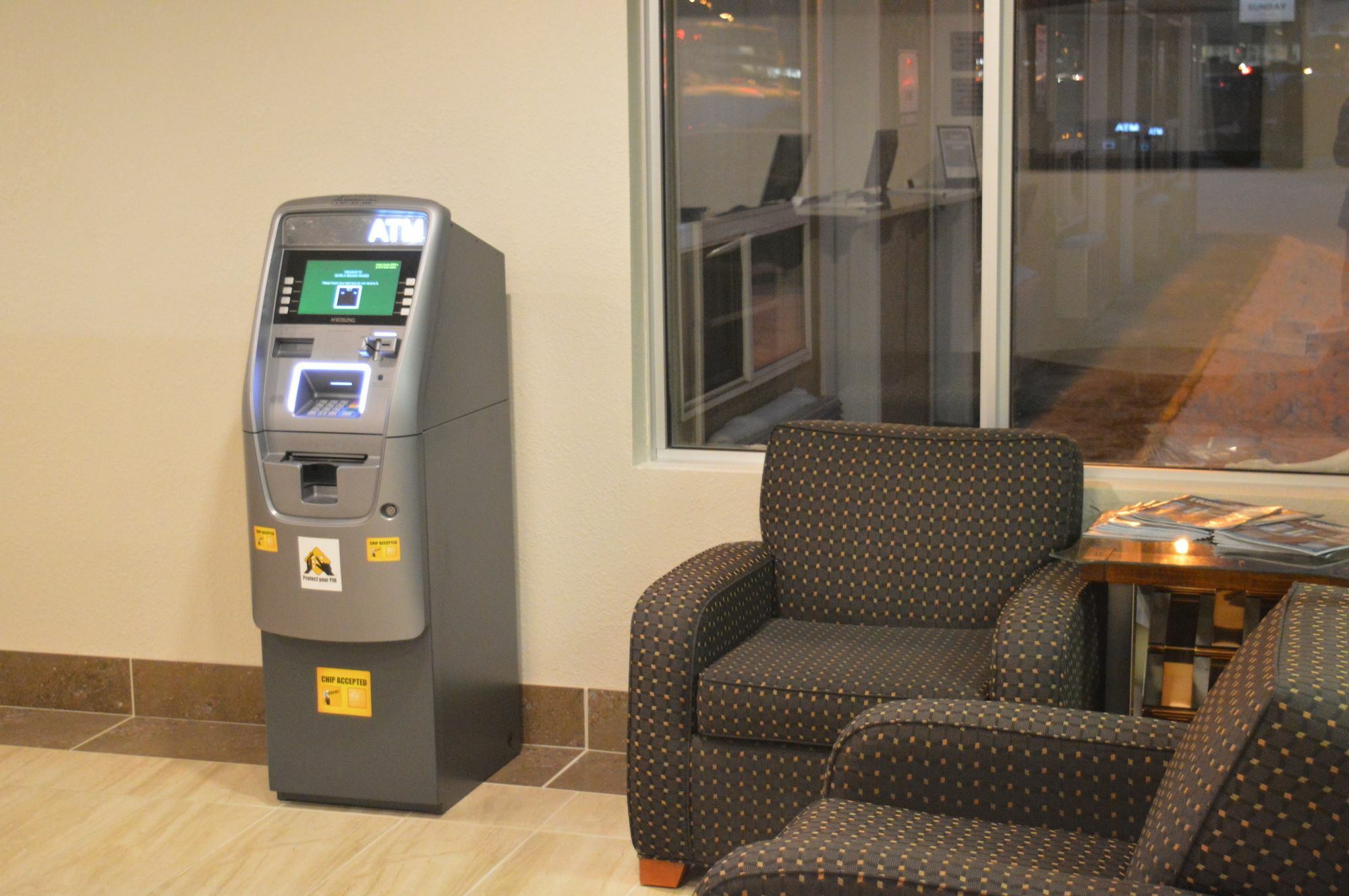 Super 8 By Wyndham Grande Prairie Hotel Buitenkant foto